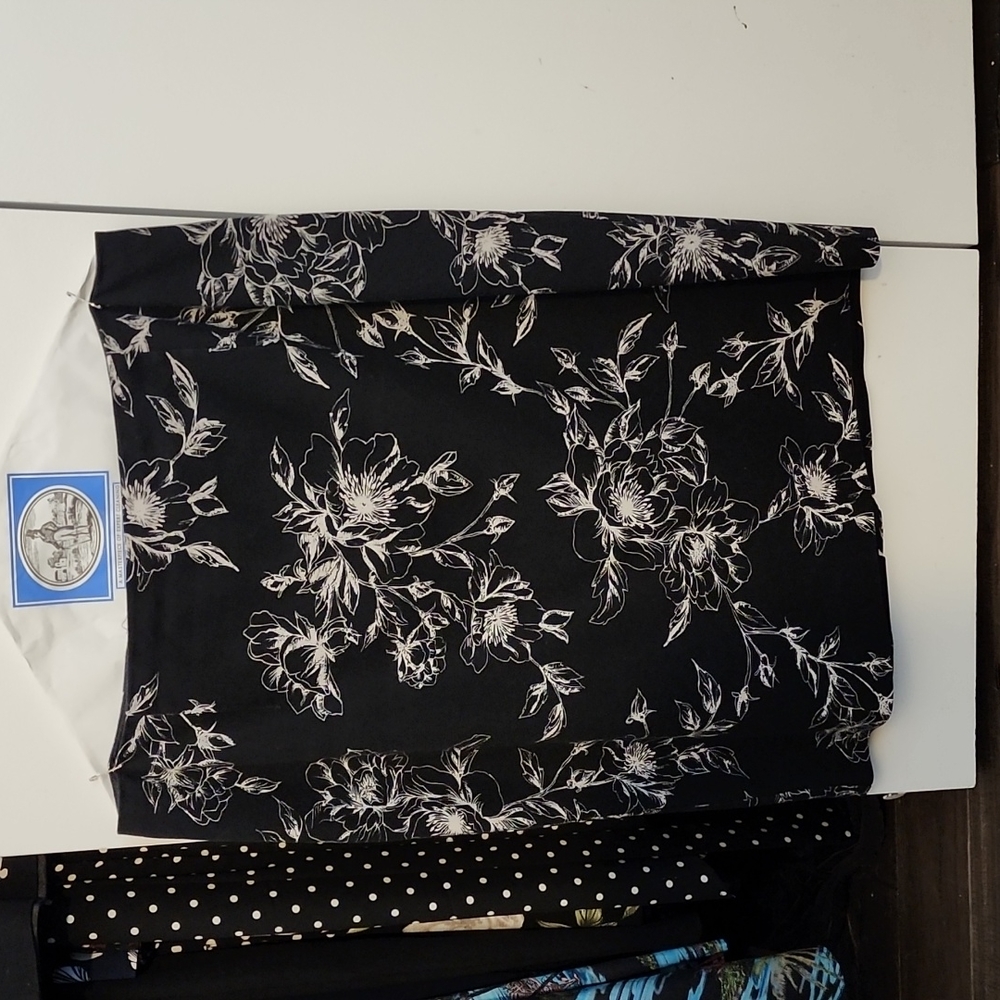 Black Skirt - White House Black Market - Size 14